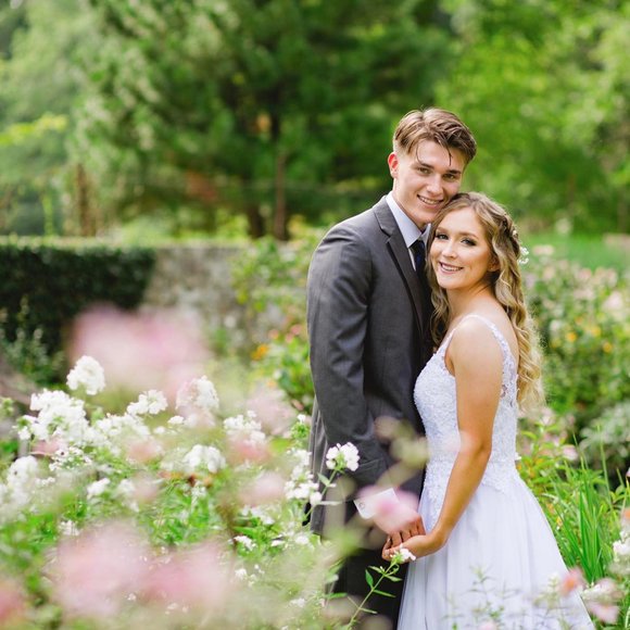 Meet your Posher, Kate - Picture 1 of 1